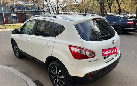 Nissan Qashqai, 2011 год, 900 000 рублей, 2 фотография
