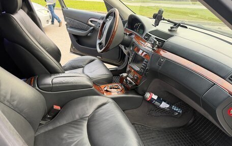 Mercedes-Benz S-Класс, 2004 год, 1 900 000 рублей, 34 фотография