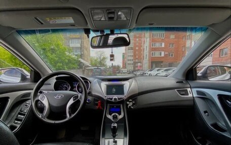 Hyundai Avante, 2011 год, 1 300 000 рублей, 4 фотография