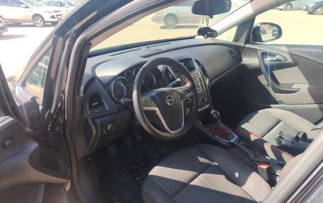 Opel Astra J, 2013 год, 700 000 рублей, 8 фотография