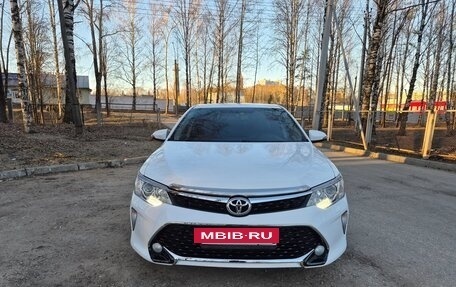 Toyota Camry, 2016 год, 2 080 000 рублей, 2 фотография
