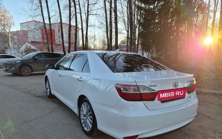 Toyota Camry, 2016 год, 2 080 000 рублей, 4 фотография