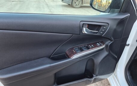 Toyota Camry, 2016 год, 2 080 000 рублей, 21 фотография