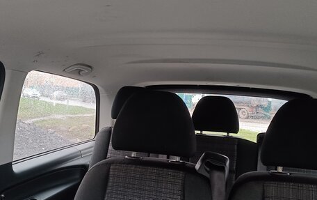 Mercedes-Benz Vito, 2018 год, 2 400 000 рублей, 10 фотография