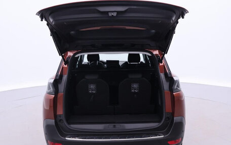 Peugeot 5008 II, 2022 год, 2 470 500 рублей, 9 фотография