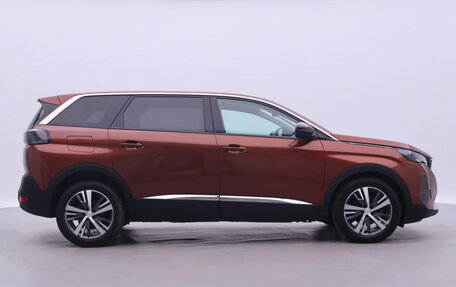Peugeot 5008 II, 2022 год, 2 470 500 рублей, 8 фотография