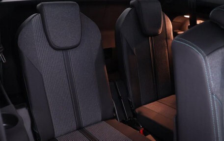 Peugeot 5008 II, 2022 год, 2 470 500 рублей, 14 фотография