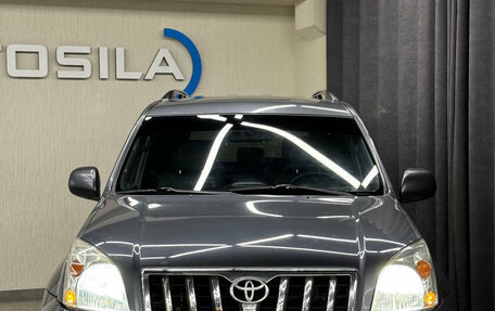 Toyota Land Cruiser Prado 120 рестайлинг, 2006 год, 2 447 000 рублей, 5 фотография