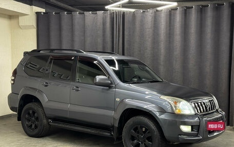 Toyota Land Cruiser Prado 120 рестайлинг, 2006 год, 2 447 000 рублей, 6 фотография