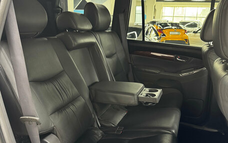 Toyota Land Cruiser Prado 120 рестайлинг, 2006 год, 2 447 000 рублей, 29 фотография