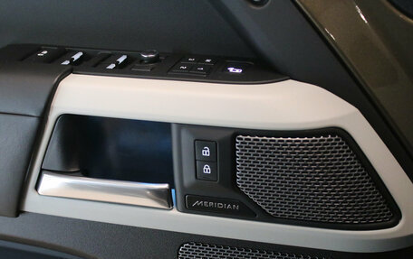 Land Rover Defender II, 2020 год, 5 500 000 рублей, 10 фотография