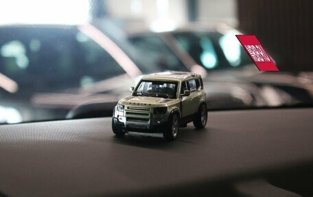 Land Rover Defender II, 2020 год, 5 500 000 рублей, 23 фотография