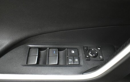 Toyota RAV4, 2021 год, 3 399 000 рублей, 6 фотография