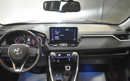 Toyota RAV4, 2021 год, 3 399 000 рублей, 20 фотография