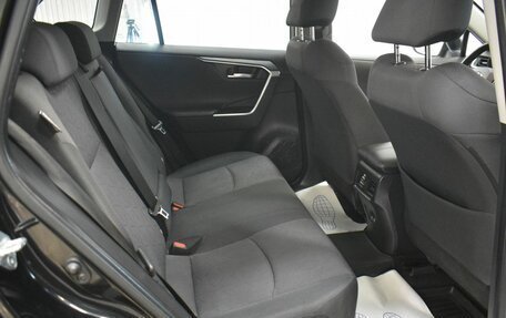 Toyota RAV4, 2021 год, 3 399 000 рублей, 21 фотография