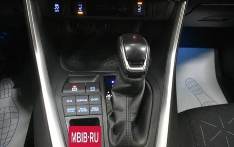 Toyota RAV4, 2021 год, 3 399 000 рублей, 16 фотография