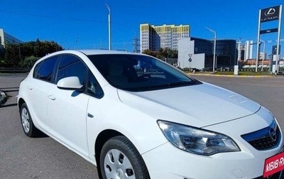 Opel Astra J, 2010 год, 640 000 рублей, 1 фотография