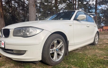 BMW 1 серия, 2010 год, 1 030 000 рублей, 2 фотография