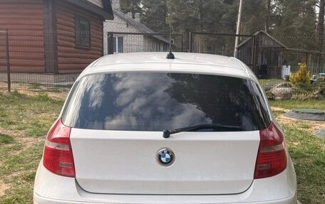 BMW 1 серия, 2010 год, 1 030 000 рублей, 8 фотография