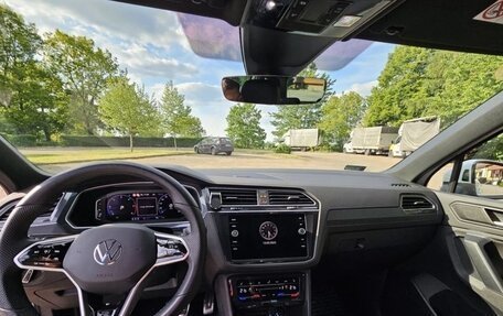 Volkswagen Tiguan II, 2021 год, 2 600 000 рублей, 9 фотография