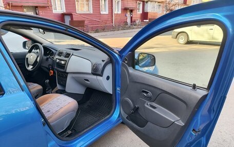 Renault Sandero II рестайлинг, 2015 год, 505 000 рублей, 3 фотография