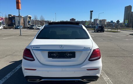 Mercedes-Benz E-Класс, 2020 год, 4 100 000 рублей, 2 фотография