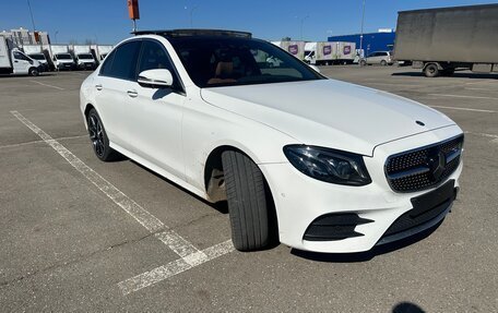 Mercedes-Benz E-Класс, 2020 год, 4 100 000 рублей, 5 фотография