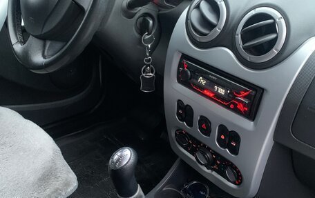 Renault Sandero I, 2013 год, 680 000 рублей, 6 фотография