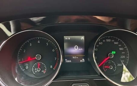 Volkswagen Touran III, 2022 год, 2 350 000 рублей, 11 фотография