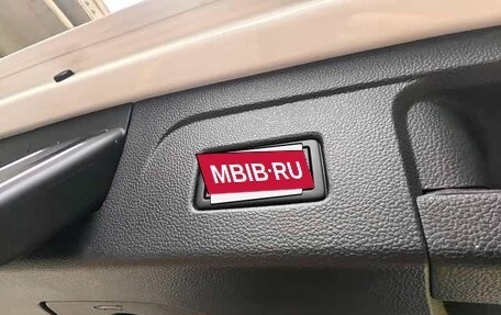 Volkswagen Touran III, 2022 год, 2 350 000 рублей, 21 фотография