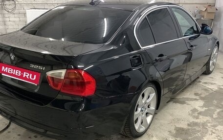 BMW 3 серия, 2005 год, 700 000 рублей, 8 фотография