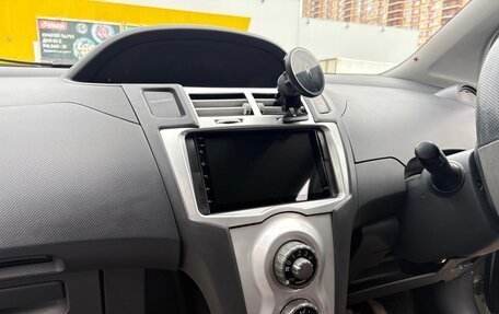 Toyota Vitz, 2005 год, 450 000 рублей, 10 фотография