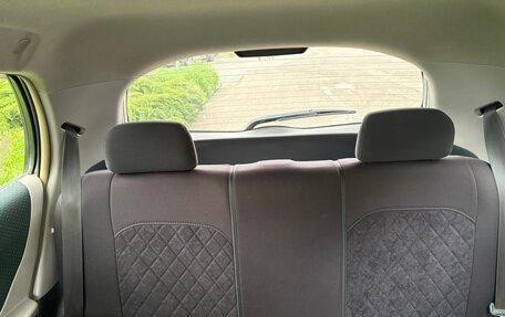 Toyota Vitz, 2005 год, 450 000 рублей, 16 фотография