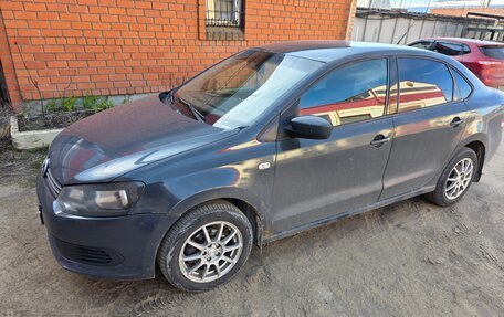 Volkswagen Polo VI (EU Market), 2011 год, 355 555 рублей, 2 фотография