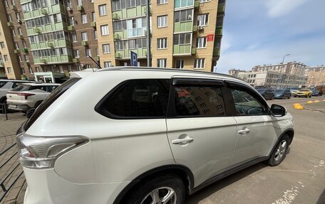 Mitsubishi Outlander III рестайлинг 3, 2014 год, 1 350 000 рублей, 7 фотография