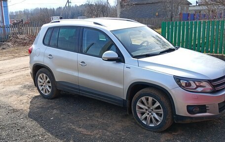 Volkswagen Tiguan I, 2016 год, 2 000 000 рублей, 2 фотография