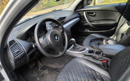 BMW 1 серия, 2011 год, 900 000 рублей, 8 фотография