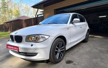 BMW 1 серия, 2011 год, 900 000 рублей, 5 фотография