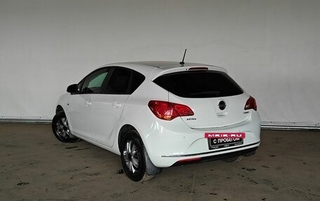 Opel Astra J, 2013 год, 670 000 рублей, 4 фотография