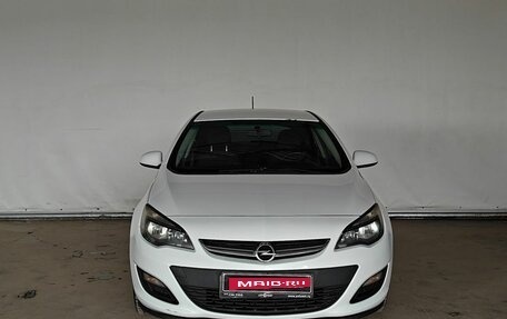 Opel Astra J, 2013 год, 670 000 рублей, 2 фотография