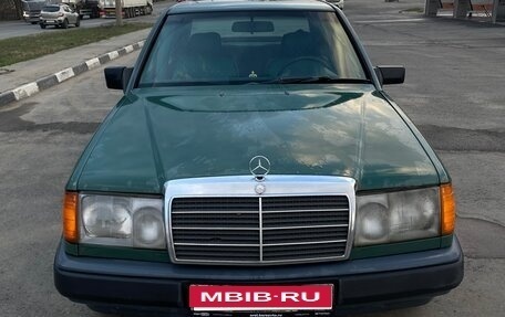Mercedes-Benz W124, 1988 год, 265 000 рублей, 1 фотография