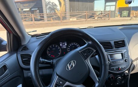 Hyundai Solaris II рестайлинг, 2015 год, 750 000 рублей, 6 фотография