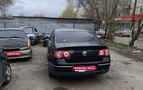 Volkswagen Passat B6, 2006 год, 300 000 рублей, 3 фотография