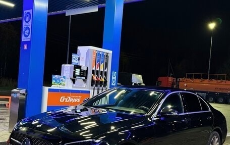 Mercedes-Benz E-Класс, 2021 год, 3 700 000 рублей, 10 фотография