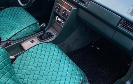 Mercedes-Benz W124, 1988 год, 265 000 рублей, 25 фотография