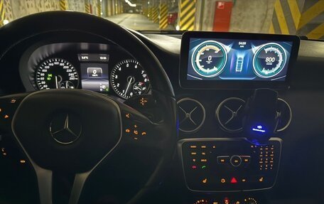 Mercedes-Benz A-Класс, 2014 год, 1 045 000 рублей, 2 фотография