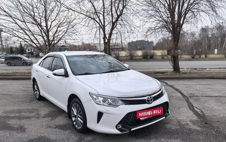 Toyota Camry, 2016 год, 2 340 000 рублей, 7 фотография