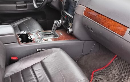 Volkswagen Touareg III, 2008 год, 1 300 000 рублей, 8 фотография