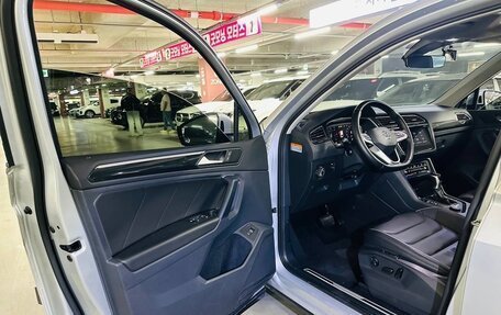 Volkswagen Tiguan II, 2022 год, 3 700 000 рублей, 12 фотография