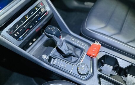 Volkswagen Tiguan II, 2022 год, 3 700 000 рублей, 17 фотография